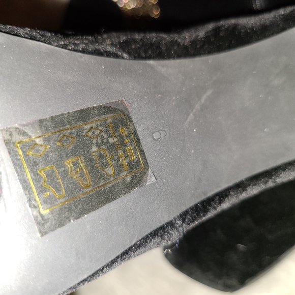 Scene Size 9 Black Velvet Calf High Boots With Jeweled Design - Picture 7 of 10